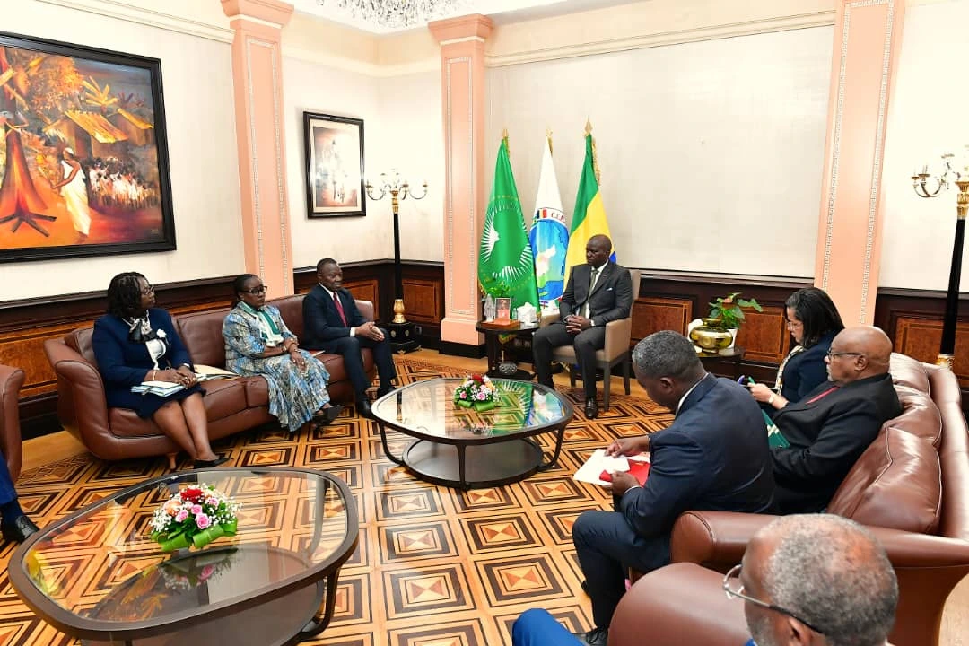 Réunion du Chef de l'État Oligui avec les Hautes Juridictions