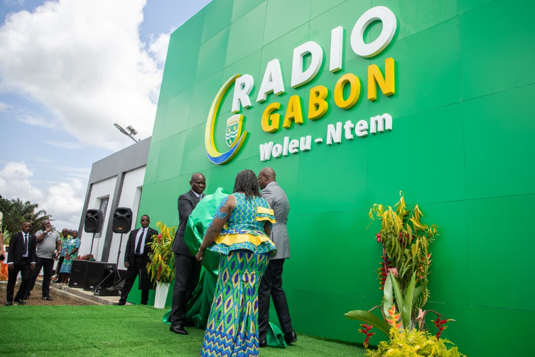 Oyem : inauguration de la caserne des sapeurs-pompiers et de Radio 9 par le Chef de l'État