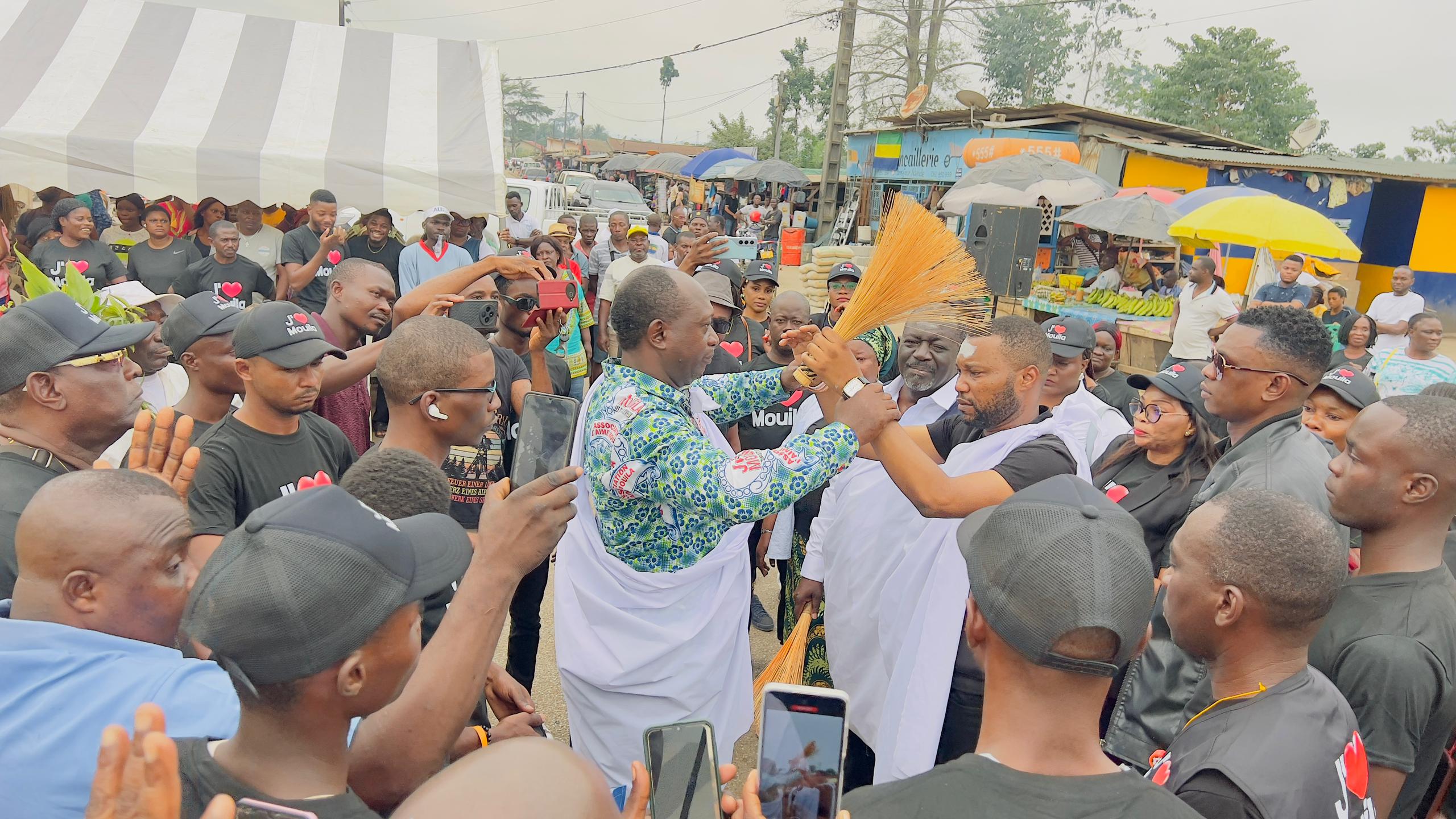 Locales et législatives 2025 : Charment Bivouli de J’aime Mouila réunit 500 personnes au carrefour Ndendé