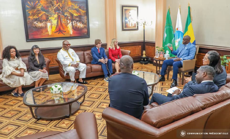 Le Chef de l’État s’entretient avec l’Archevêque Nicholas Duncan Williams