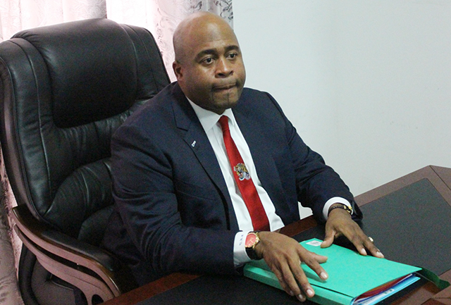 Absentéisme et lancement d'un audit : La position ferme de Houangni Ambouroue à Port-Gentil